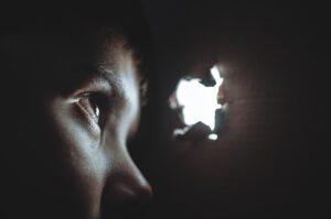 pesten-jongen-angst-300x199 pesten-jongen-angst-300x199